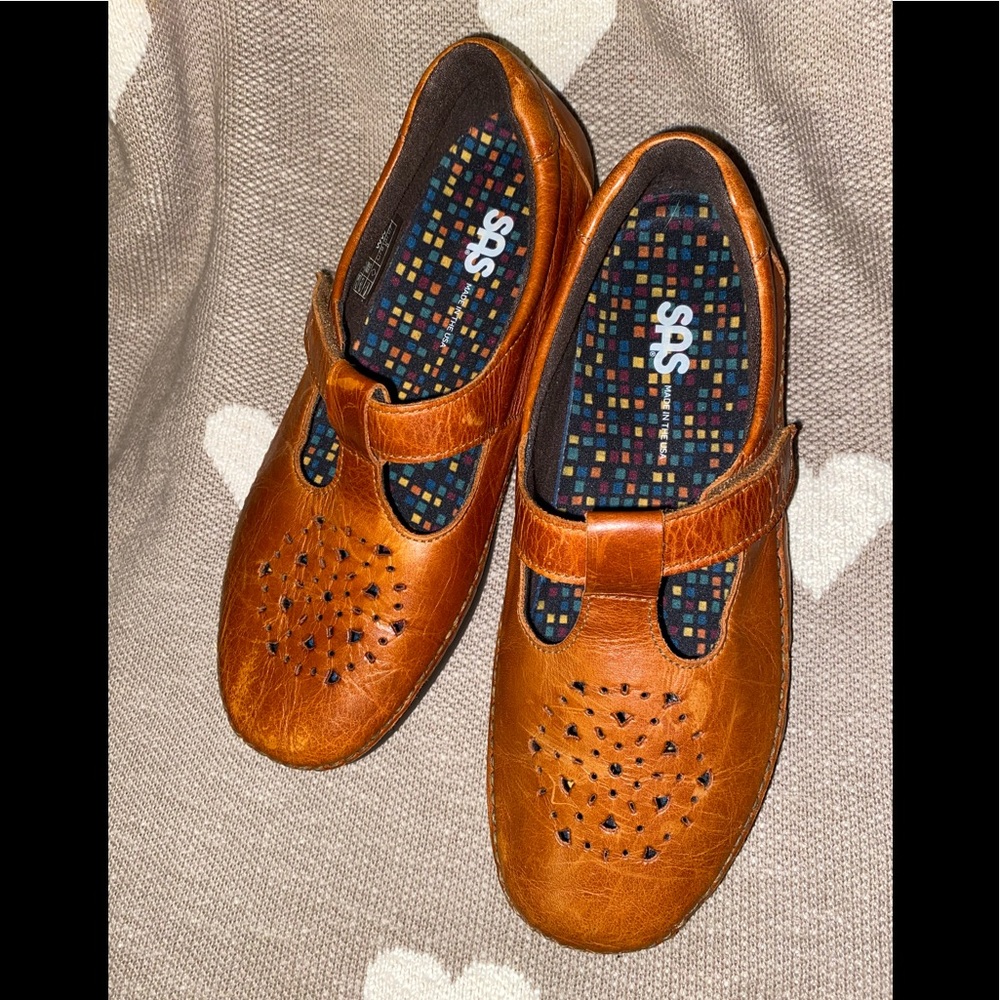 SAS Mary Jane Brown Leather Shoes. 8.5 WW